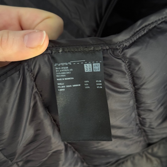 Uniqlo Women’s ULTRA LIGHT DOWN Vest Medium - Picture 6 of 7